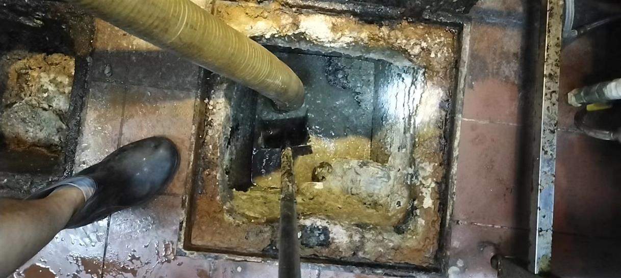 九龙污水池清理一般都有毒气，怎么预防中毒呢？